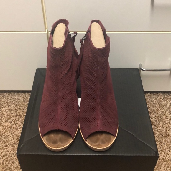 Toms open toed booties - Picture 3 of 3